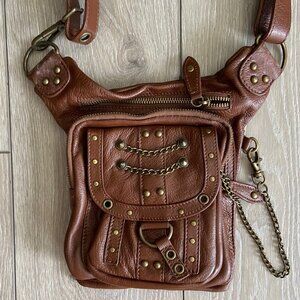 HANDS FREE BAG - ANTI THEFT-WEAR 8 WAYS - SOFT LEATHER - BROWN - LAST 1